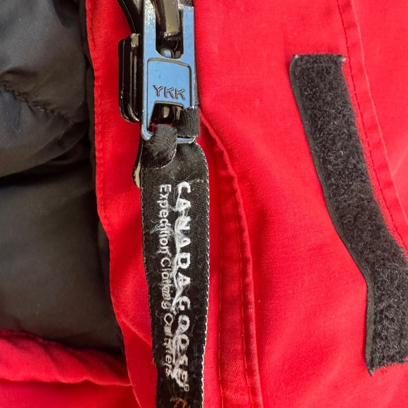 AUTHENTIC Canada Goose Men’s Expedition Parka (Red) MEDIUM - Picture 15 of 16